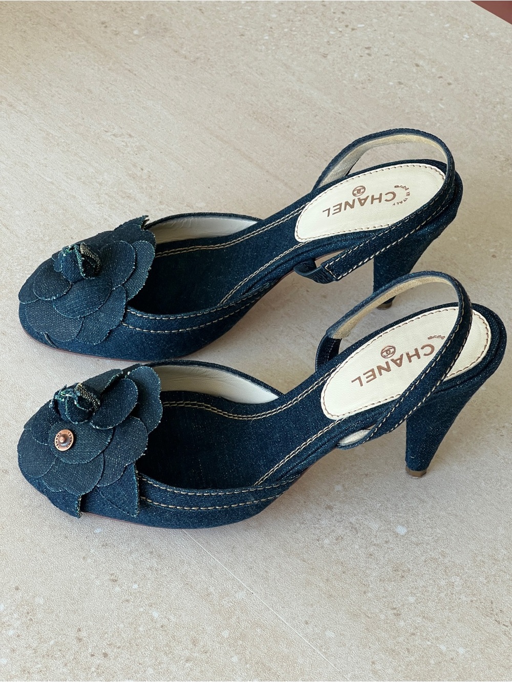 CHANEL Navy Denim Camellia Slingback Heels - Picture 4 of 9